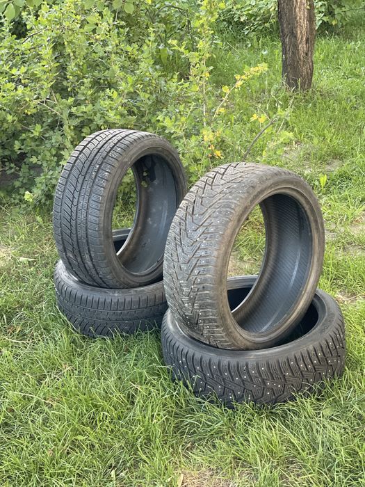 Продам зимова резину 225/40/18