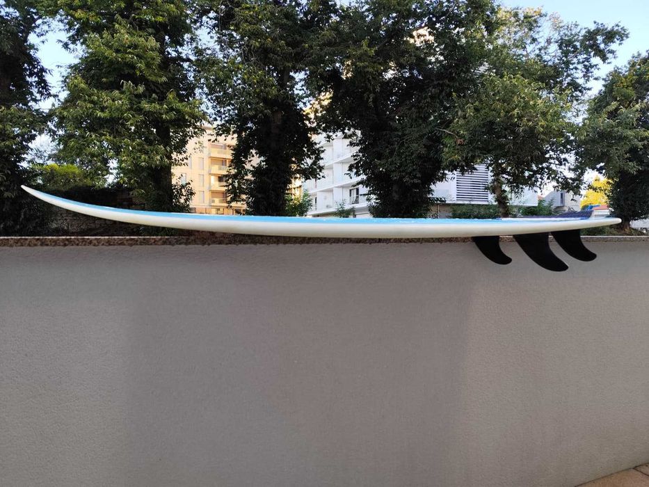 Surfboard 5’10” (25L) – Performance e Estabilidade até 70kg