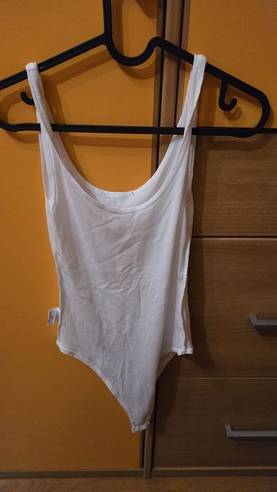 Body liso branco, azul, preto