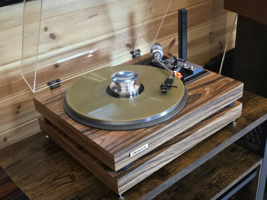 Gramofon Pioneer PL 516
