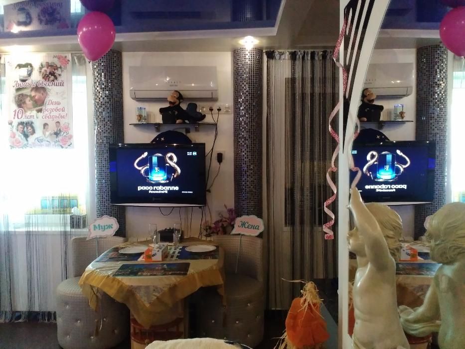 2 комнатная - 5 спальных мест - смежная с камином начало Троещины!