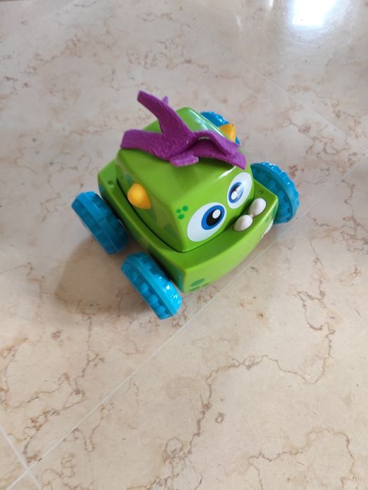 Brinquedos variados