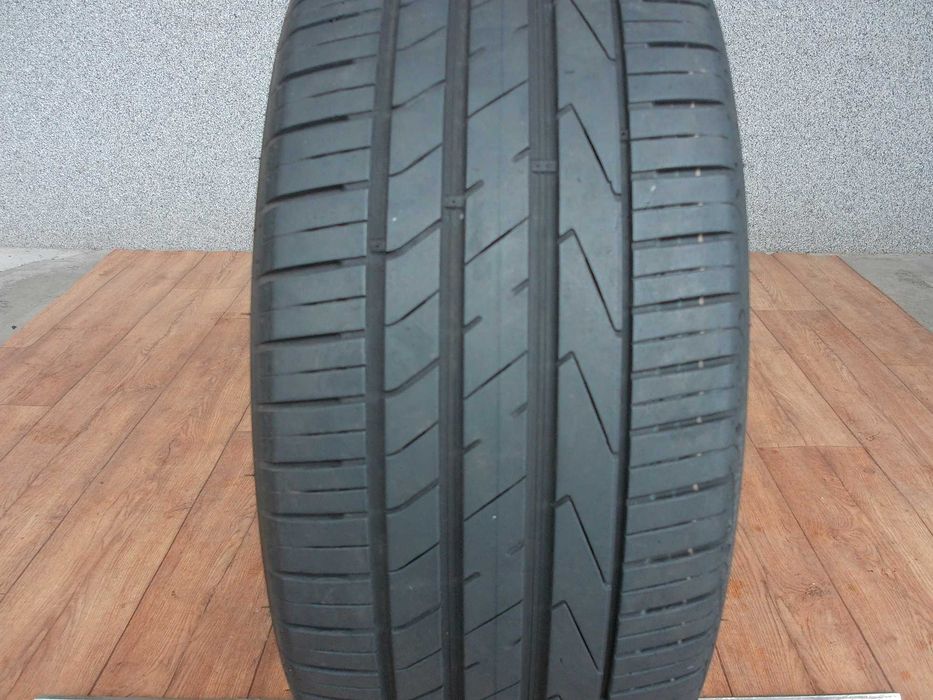 Hankook Ventus S1 Evo 2 SUV 255/45/19 104Y lato