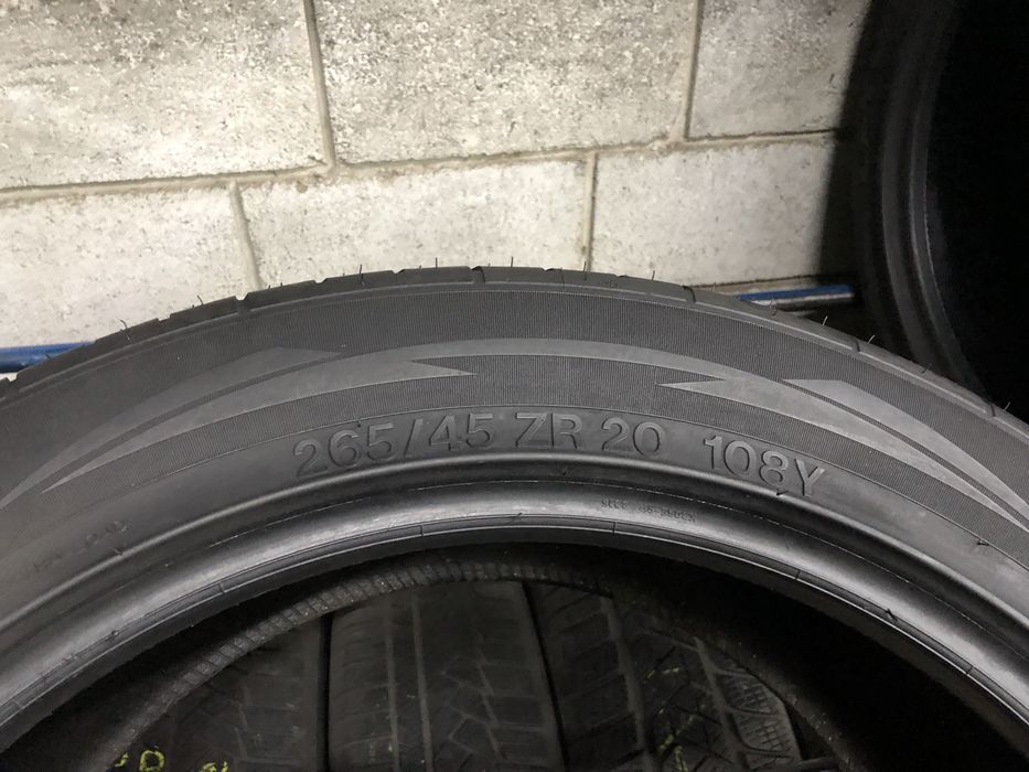 Літні шини 265/45 R20 (108Y) VREDESTEIN