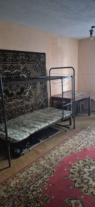 Здається кімната в гуртожитку