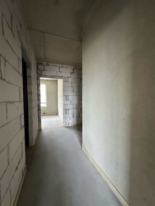 Продаж 2 кім.квартири ,новобудова здана .ЄОселя 89тис..