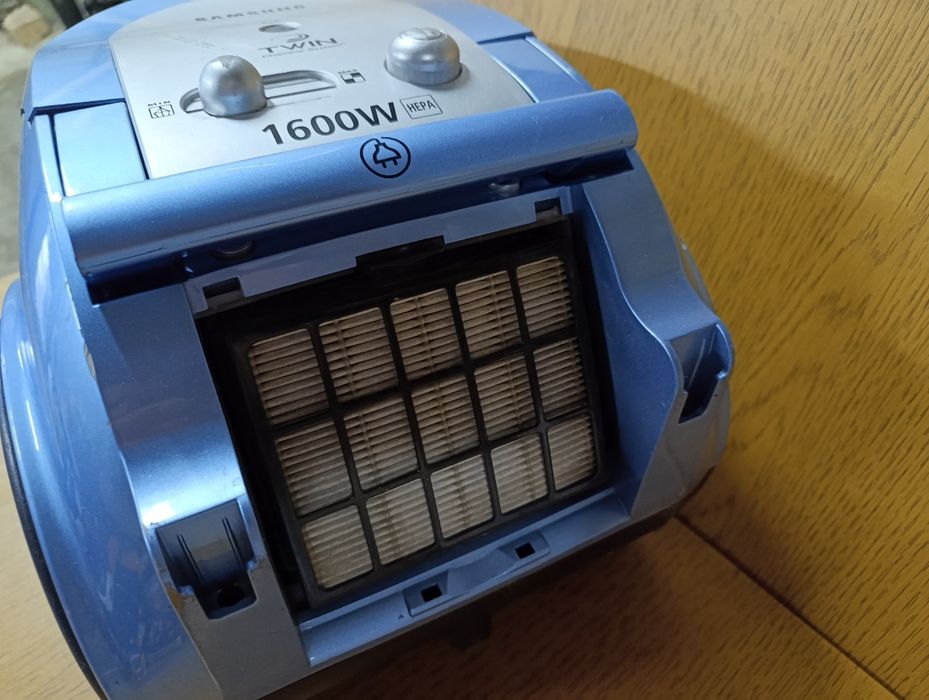 Пилосос Samsung 1600W