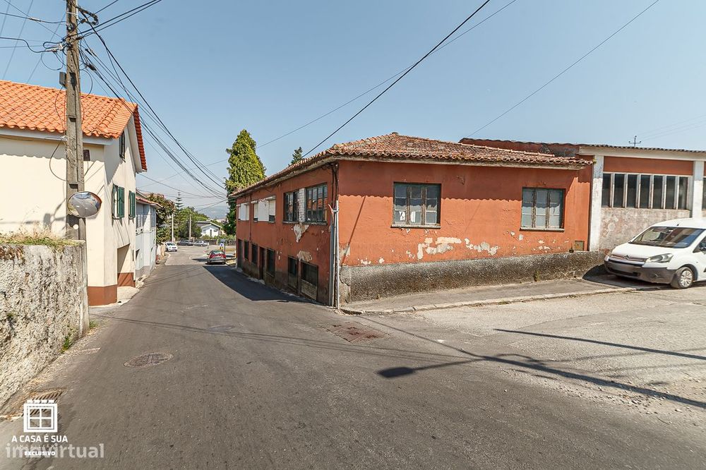 Armazém de 2 pisos em São João da Madeira - Exclusivo