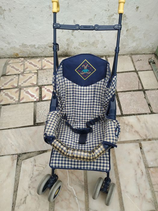 Carrinho de passeio para bebé