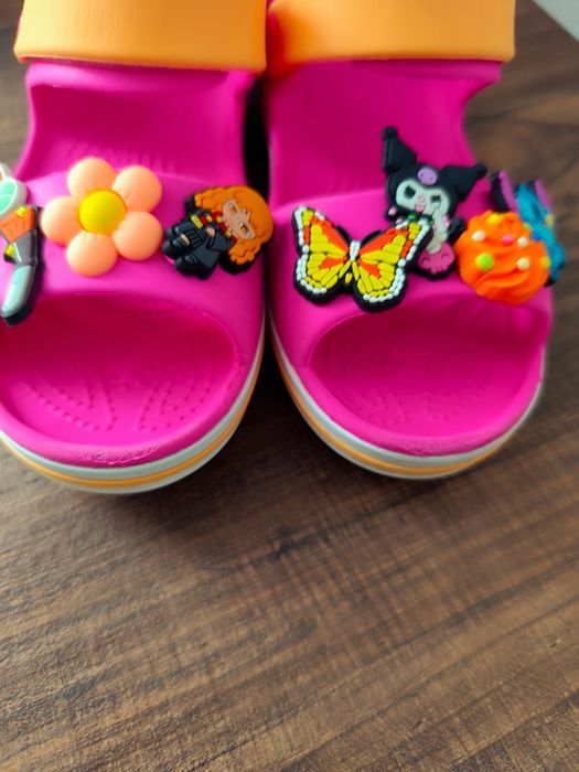 Crocs C12 29 30 lekkie sandały do wody plaża basen przypinki Harry Pot