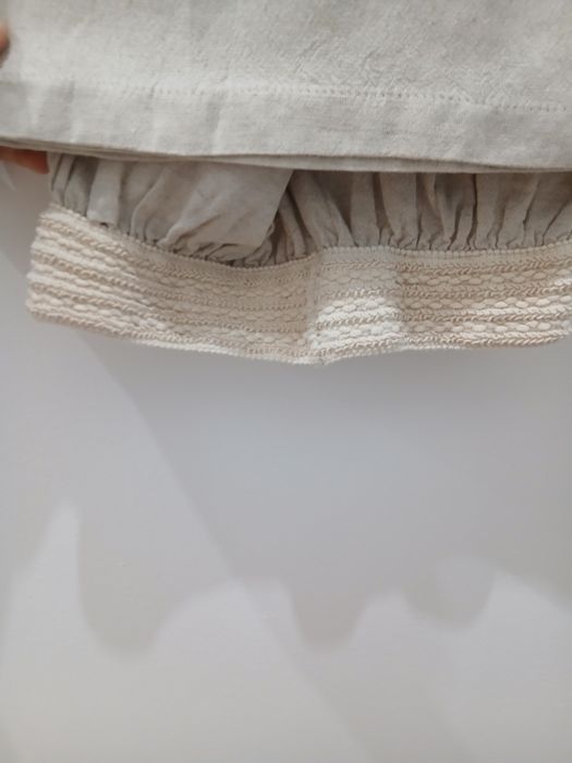 Calças e camisa/casaco beje em linho