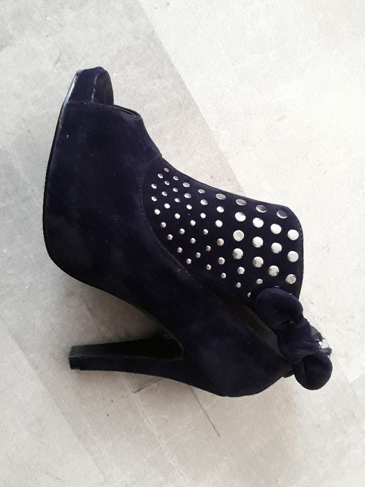 Wysokie botki szpilka nity ćwieki 36 baklażan