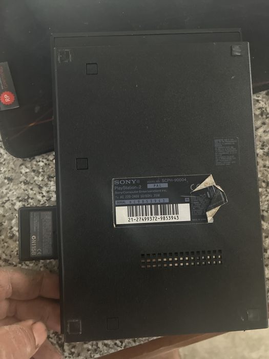 Playstation 2 nao qcompanha cabos nen comando , nao uso mais , por isso a venda