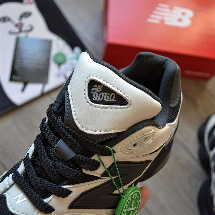 Мужские кроссовки New Balance 9060 'Off White\Black' Размеры 40-45