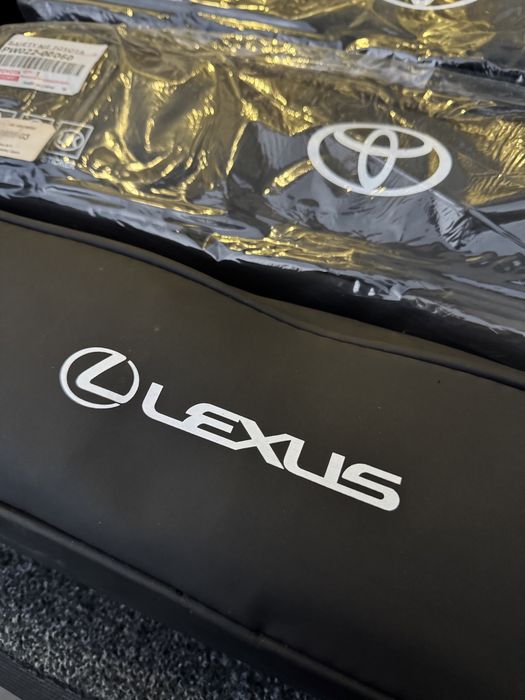 Аптечка Аптечки оригінал Toyota Lexus Нові Запаковані