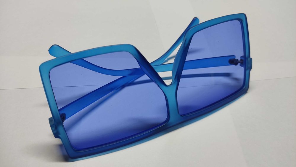 Очки синие модные