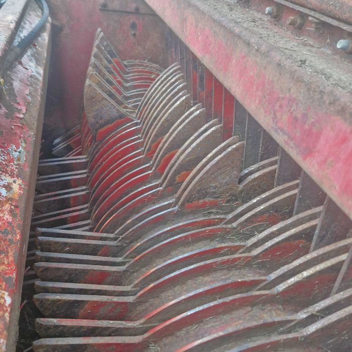 Przyczepa samozbierająca strautmann super vitesse