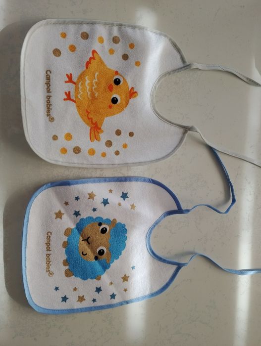 Dwa śliniaki Canpol babies