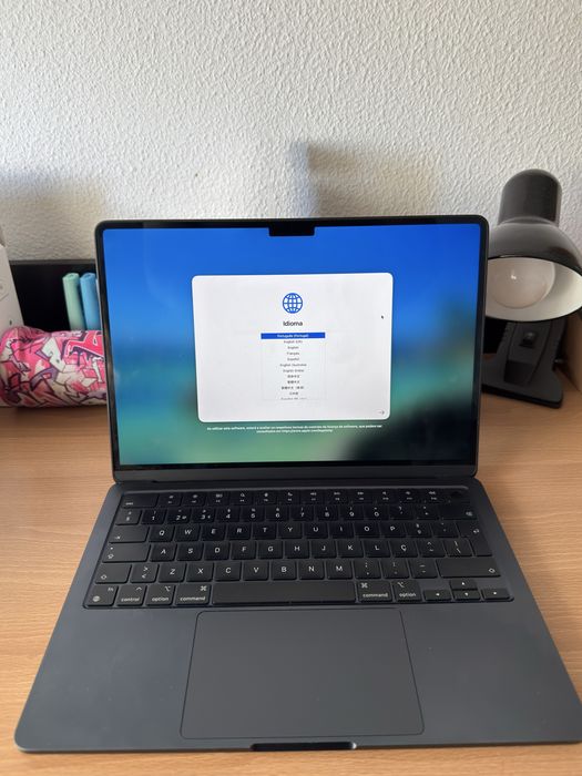 MacBook Air M2 13” – Excelente Estado – Caixa e Acessórios Originais