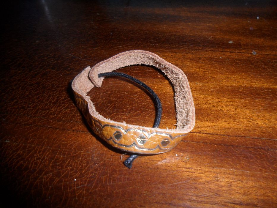 Pulseiras de couro