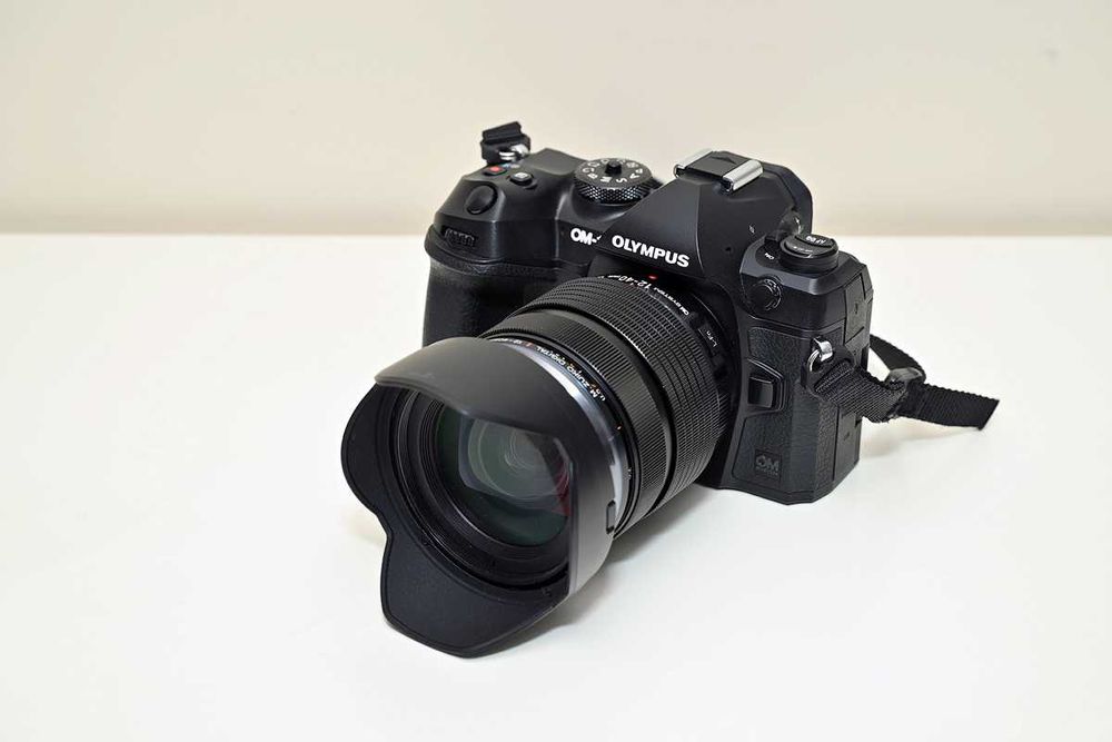 Olympus OM-1  +12-40/2.8 super stan niski przebieg