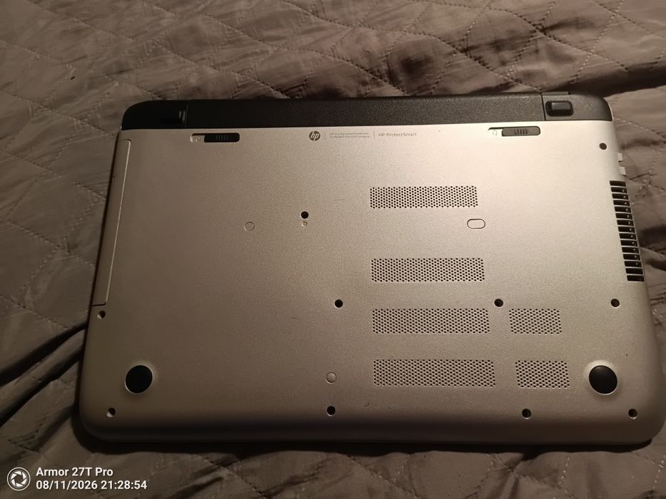 HP Pavilion 15 i3 2.10 GHz