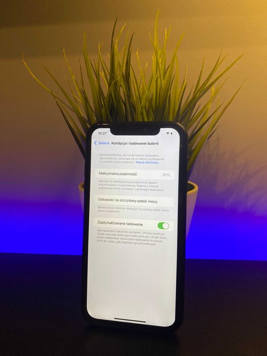 iPhone XR 64GB CZARNY -- 81% baterii -- w pełni sprawny(Aktualne)