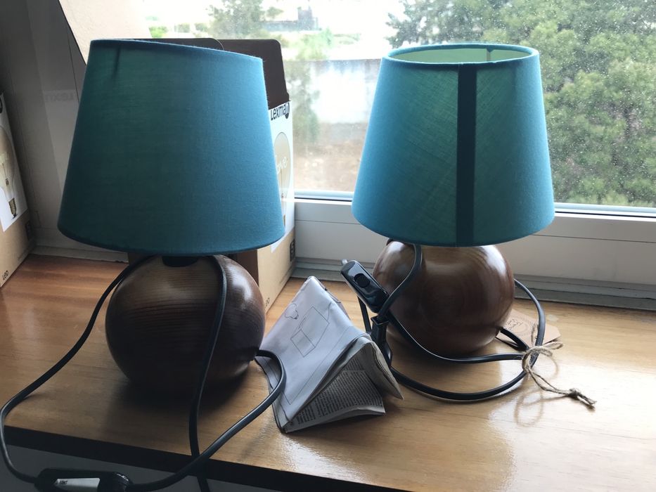 Par candeeiros mesa cabeceira