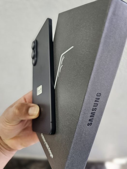 Galaxy S25 edge..512/12gb