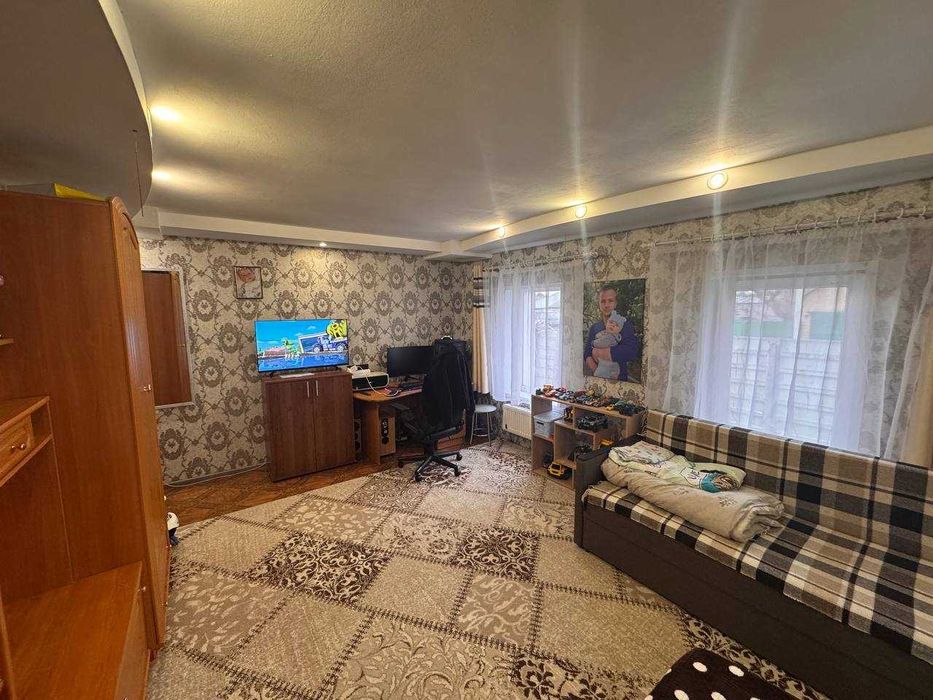 Продається частина будинку Юровка