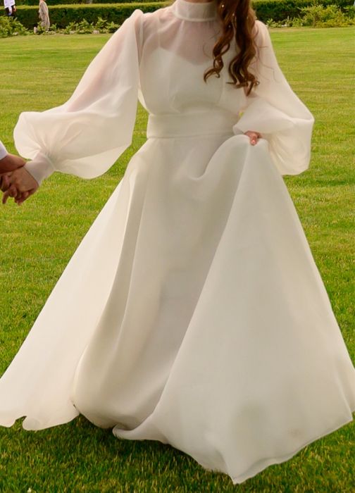 Свадебное платье S