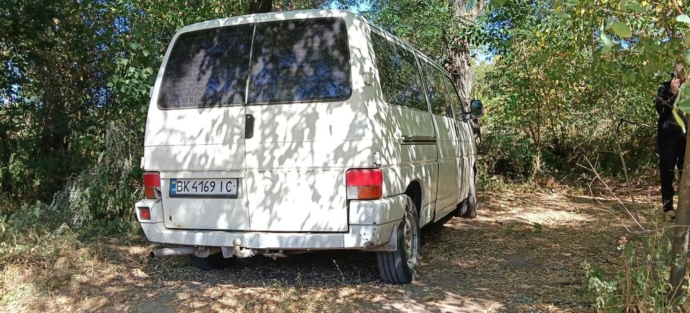 Автомобіль продається