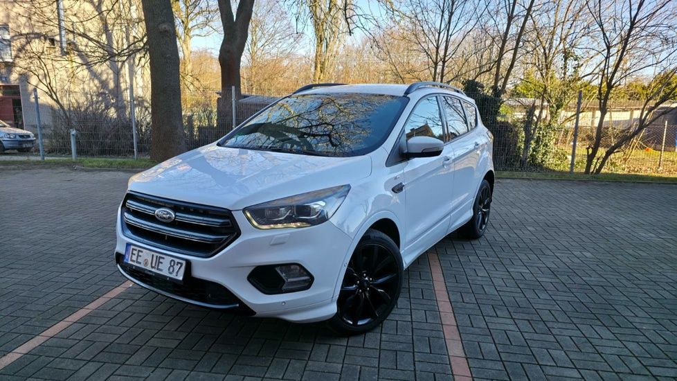 Ford Kuga ST-Line Nawigacja Kamera Radar LEDY Bi-Ksenon Cofania Tempomat Serwis