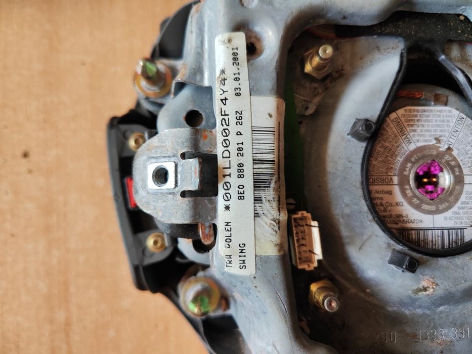 Подушка безпеки в руль Ауді А8 д2