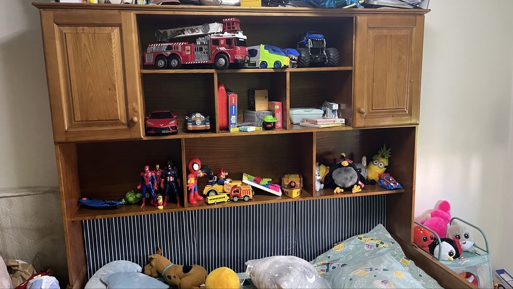 Estudio solteiro como novo