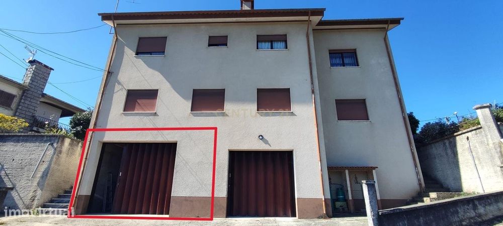 Garagem Espaçosa em Braga, Amares - Oportunidade Única!
