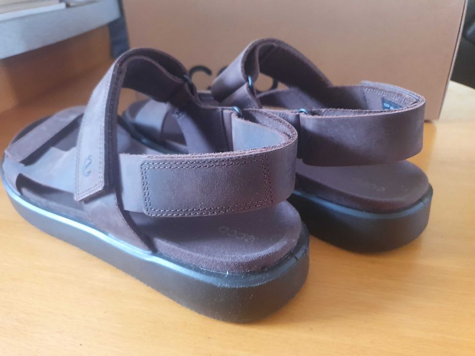Sandały skórzane ECCO Flowt M 46 EU 29,5 CM brązowe