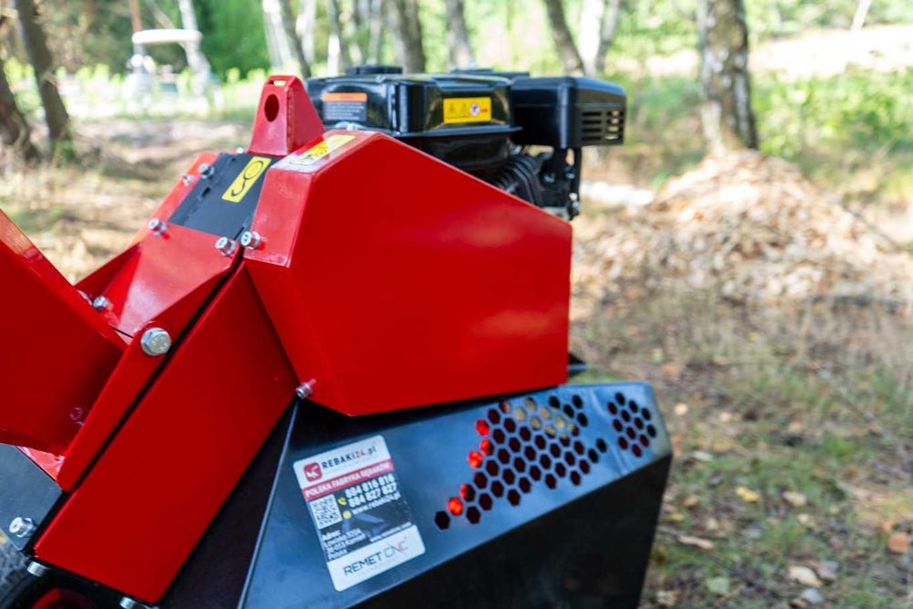 Model RS 60 spalinowy rębak REMET