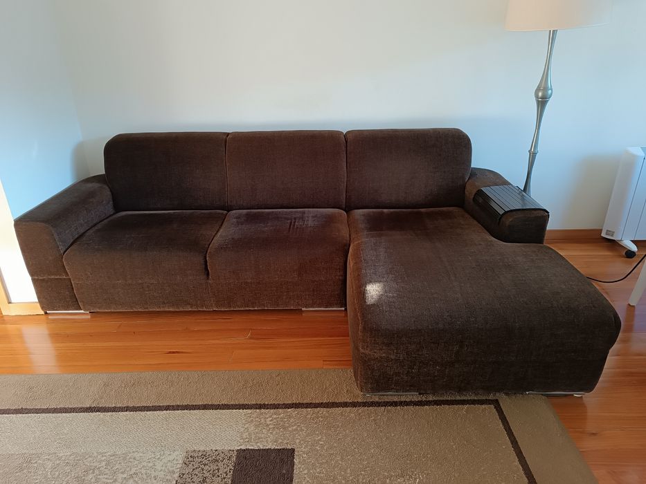 Sofá da marca Custódio Gomes