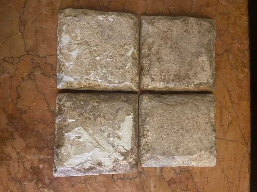 Quadra padrão de azulejos hispano-árabes Sec. XVI