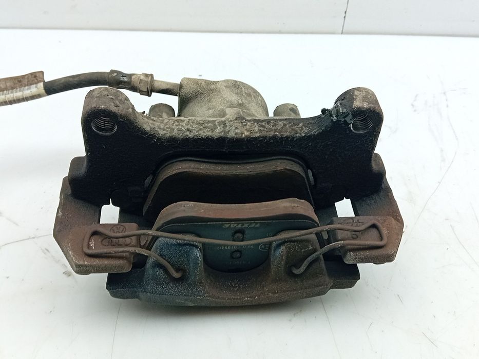 Pinça travão / maxila de travão frente direita AUDI A4 Avant (8K5, B8)