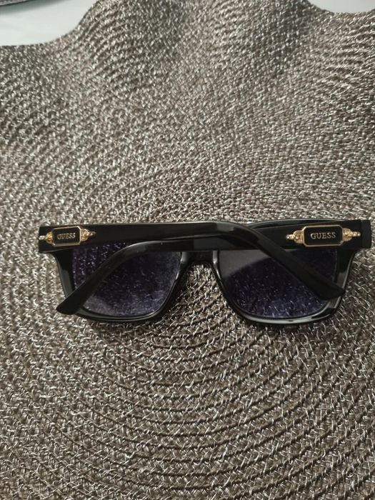 Damskie okulary przeciwsłoneczne Guess
