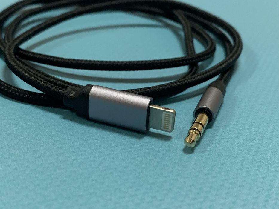 Aux Аукс Айфон AUX  jack 3.5 mm Ligting Cable IPhone шнур кабель