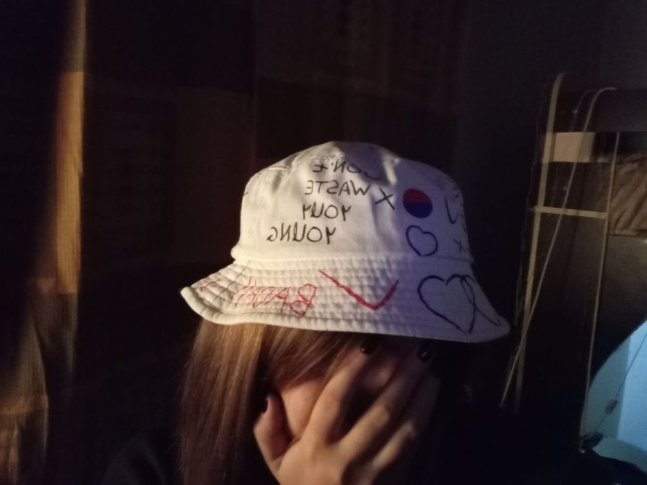 продам панаму с рисунком