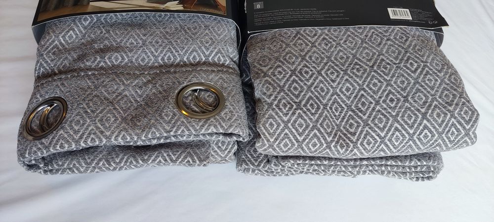 Cortinas novas, nunca usadas