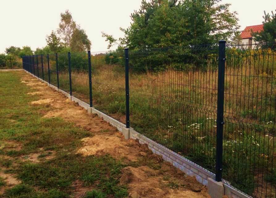 Ogrodzenie panelowe, słupek, Płyta betonowa, Furtka