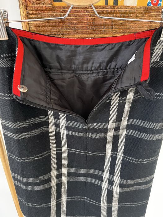 Elegancka Spódniczka Mini w Kratę Brookshire - Rozmiar 34/XS