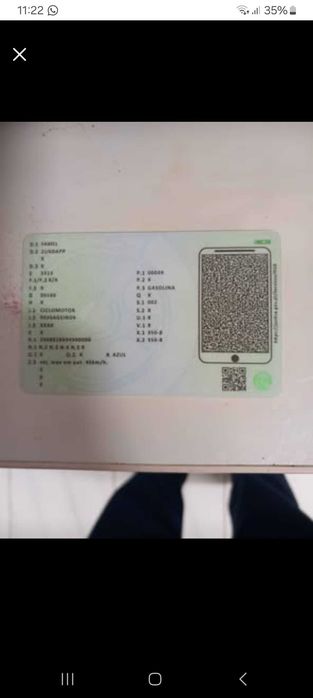 Motorizada Zündapp Famel, 1979, a trabalhar com documentos