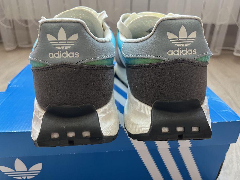 Кросівки чоловічі Adidas Retropy E5