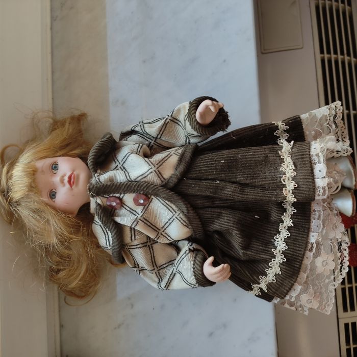 Кукла, фарфор ГДР, девочка